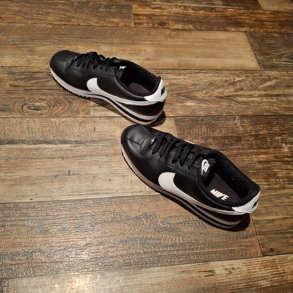 Nike Cortez shoes - Picture 4 of 11